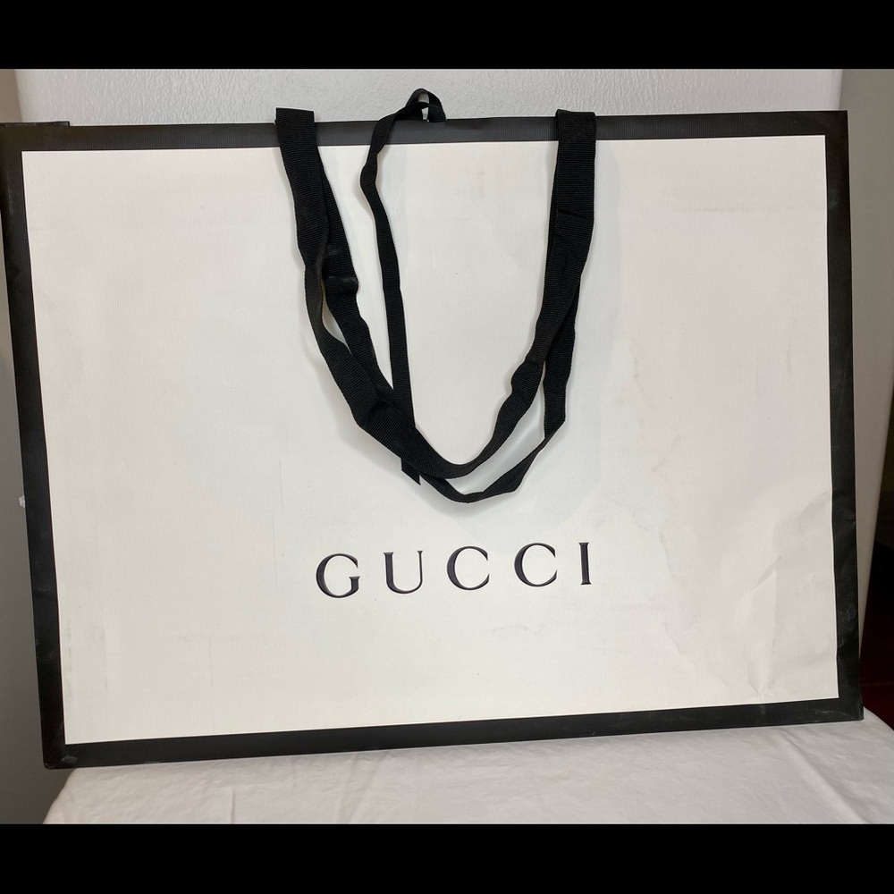 Gucci retail bag